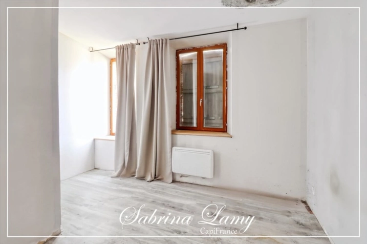 Photos 8 - Rurale - Propriete ancien corps de ferme à vendre 6 pièces BAYE (51)