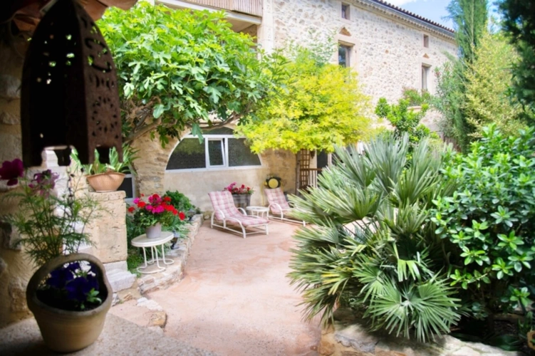 Photos 13 - Équestre - Entre Uzès et La Roque-sur-Cèze, Éden Provençal : Mas du XVIIIe & Son Domaine Privé sur 3,3 hectares