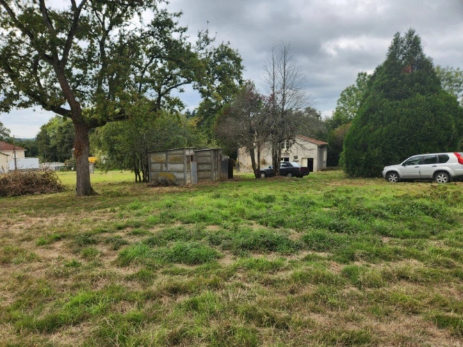 Photos 12 - Rural - House to renovate