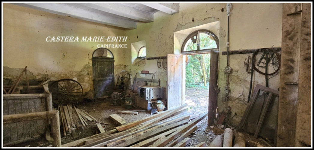 Photos 12 - Rurale - Dpt Gers (32), à vendre proche de AUCH   Bâtiment 860 M² à rénover