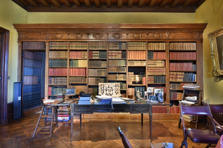 Photos 8 - Prestige - Magnifique Domaine Historique de CHATILLON-en-BAZOIS (58) 2 Châteaux 1 tour de défense plus de 40 pièces sur 5,8 HA