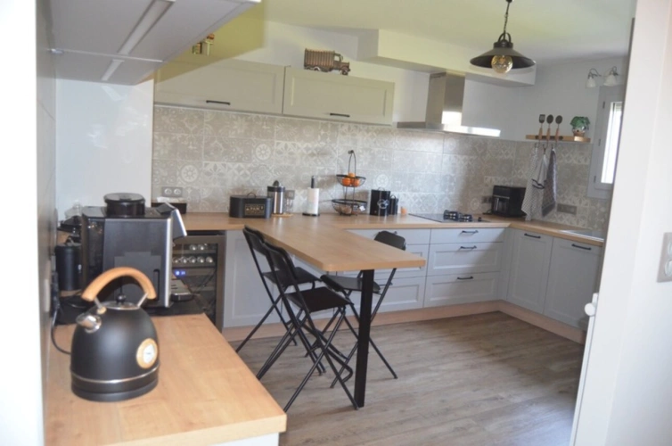 Photos 7 - Touristique - Ensemble immobilier composé de deux maisons et d'un hangar CUISIA (39)