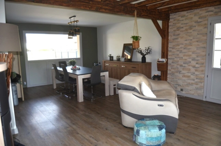 Photos 8 - Touristique - Ensemble immobilier composé de deux maisons et d'un hangar CUISIA (39)