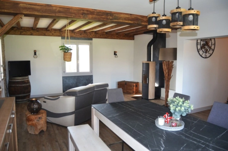 Photos 9 - Touristique - Ensemble immobilier composé de deux maisons et d'un hangar CUISIA (39)