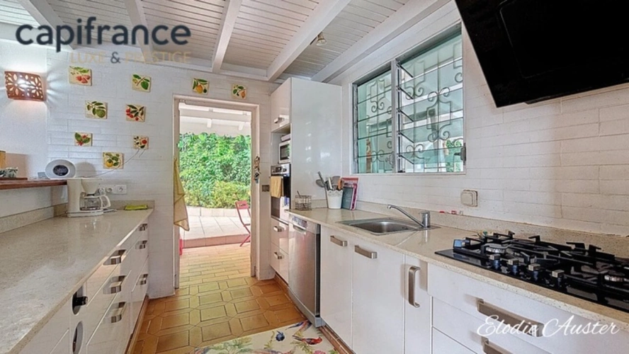 Photos 14 - Prestigious - 5-bedroom villa with unobstructed views in a sought-after area