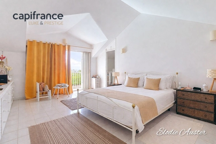 Photos 15 - Prestigious - 5-bedroom villa with unobstructed views in a sought-after area