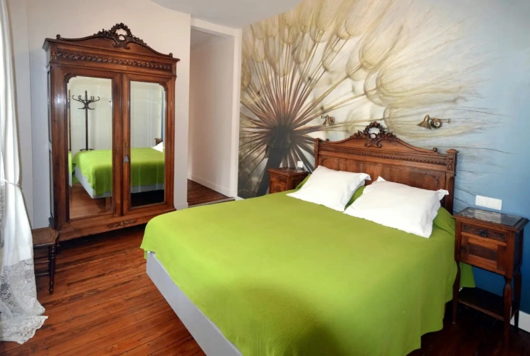 Photos 4 - Touristique - Clés en main dans la vallée de la Dordogne : chambres d'hôtes + 5 gîtes + piscine + grande grange dans une région touristique