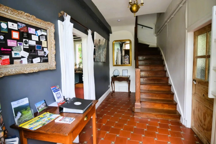 Photos 14 - Touristique - Clés en main dans la vallée de la Dordogne : chambres d'hôtes + 5 gîtes + piscine + grande grange dans une région touristique