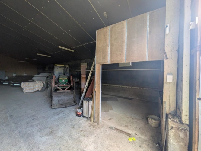 Photos 28 - Prestige - Kernascleden propriété composée d'une maison à usage d'habitation de 6 pièces 178 m² envion un hangar de 161m² envion, une ancienne lapinière de 700m² envion le tout sur une parcelle de 3.2 Hectares