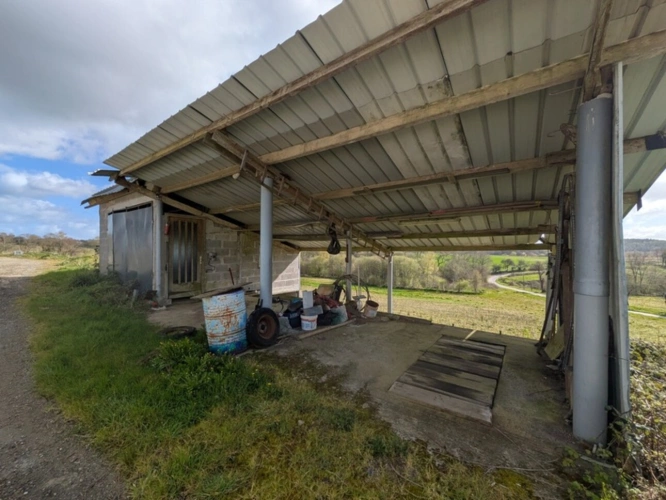 Photos 31 - Prestige - Kernascleden propriété composée d'une maison à usage d'habitation de 6 pièces 178 m² envion un hangar de 161m² envion, une ancienne lapinière de 700m² envion le tout sur une parcelle de 3.2 Hectares