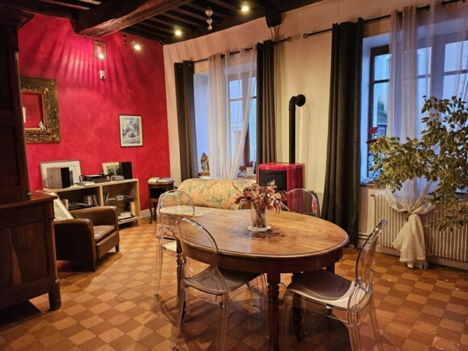 Photos 1 - Rurale - MAISON DE VILLAGE DE 148 M2 TYPE 7 A RENOVER