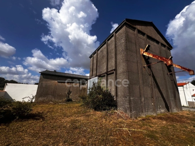 Photos 1 - Rurale - Ancien Silo à réhabiliter - MARSAIS