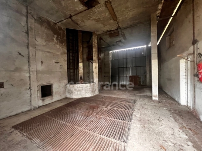 Photos 3 - Rurale - Ancien Silo à réhabiliter - MARSAIS