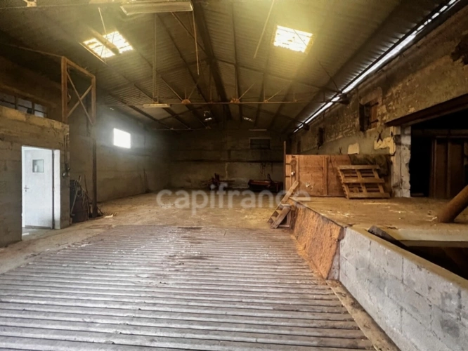 Photos 4 - Rurale - Ancien Silo à réhabiliter - MARSAIS