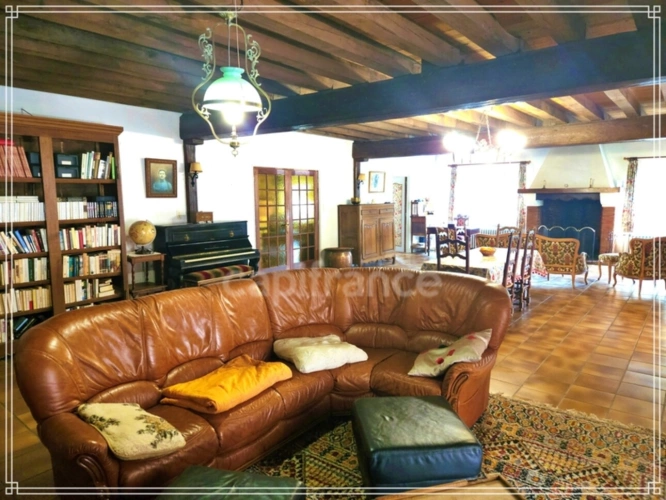 Photos 5 - Touristique - Ensemble immobilier de caractère avec fort potentiel – Maison de 305 m² + revenus locatifs