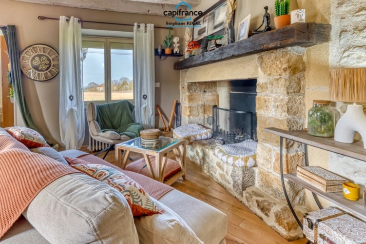 Photos 3 - Rurale - Dpt Lot et Garonne (47), à vendre MONTAYRAL propriete P7 de 125 m² - Terrain de 1 106 m²