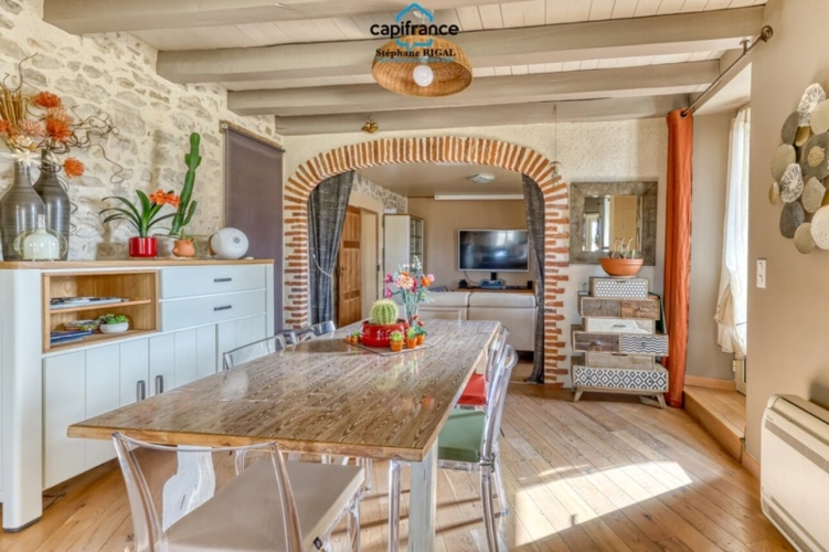 Photos 4 - Rurale - Dpt Lot et Garonne (47), à vendre MONTAYRAL propriete P7 de 125 m² - Terrain de 1 106 m²