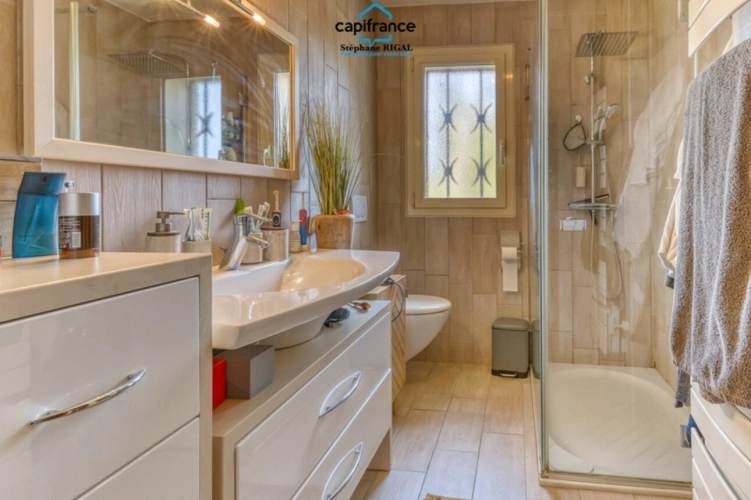 Photos 12 - Rurale - Dpt Lot et Garonne (47), à vendre MONTAYRAL propriete P7 de 125 m² - Terrain de 1 106 m²