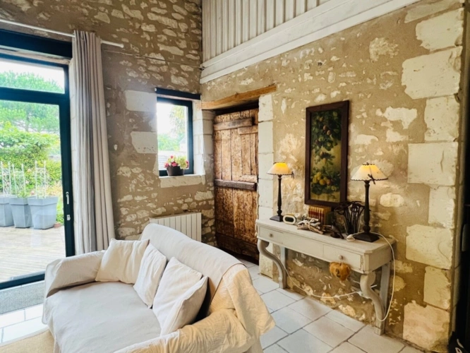 Photos 18 - Touristique - Propriété d'exception  570m² + activité gites entre Poitiers et Tours