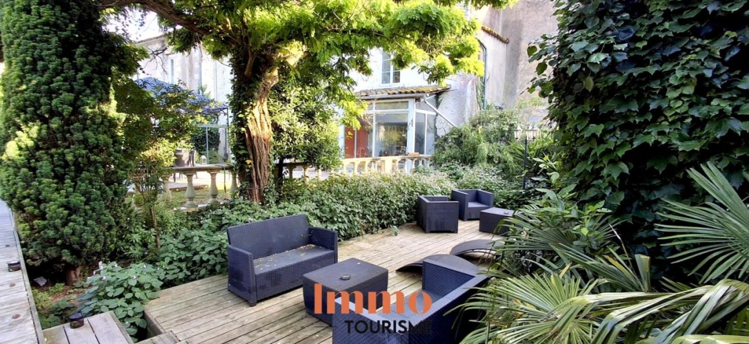 Photos 15 - Touristique - Propriété avec chambres d'hôtes et piscine intérieure en vil