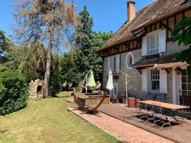 Photos 4 - Prestigious - Property