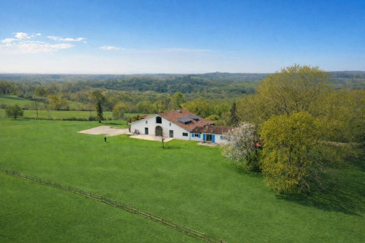 Photos 1 - Prestigious - Property