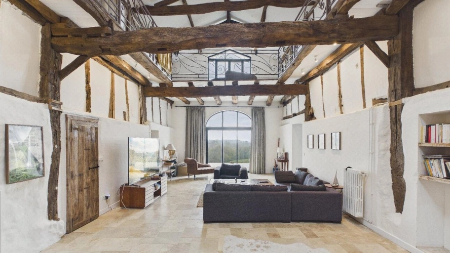 Photos 2 - Prestigious - Property