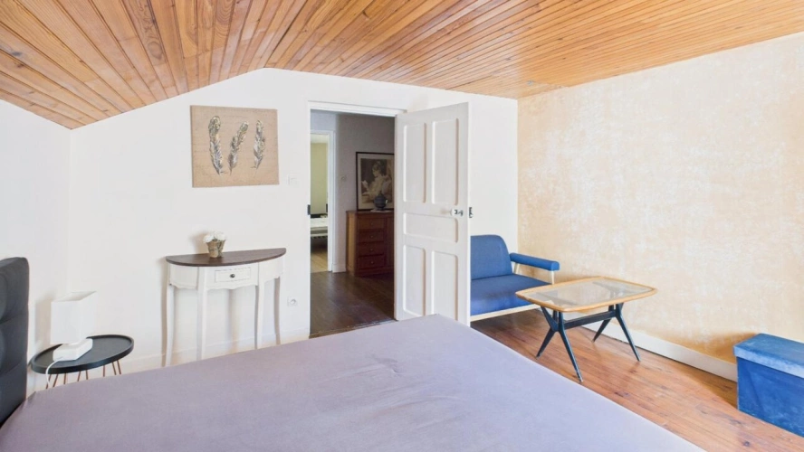 Photos 19 - Rural - Farmhouse