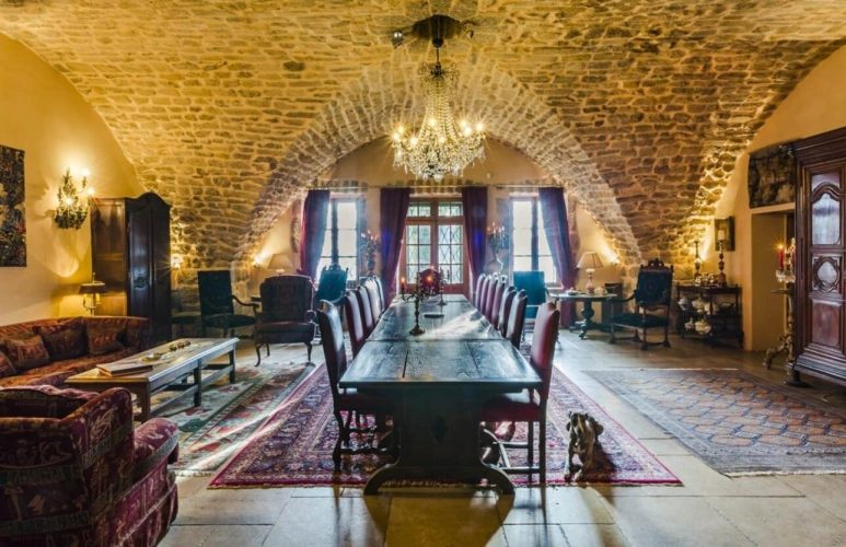 Photos 8 - Rural - Mansion