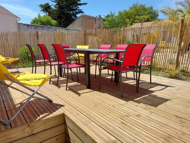 Photos 4 - Touristique - EXCLU CAPIFRANCE A Vendre ILE D'OLERON (17) en coeur village - Résidence para-hôtelière 11 meublés 3* proche plage