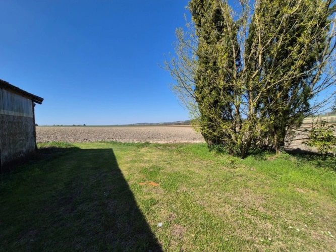 Photos 17 - Rurale - Corps de Ferme, écrin de verdure, 250 m2 habitables, 18 000 m2 de terrain, 400 m2 de dépendances, 20 mn Angoulême centre