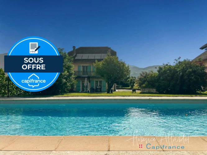 Photos 1 - Rurale - Saint-Jeoire-Prieuré – DOMAINE DE CARACTÈRE AVEC PISCINE ET DÉPENDANCES (73)