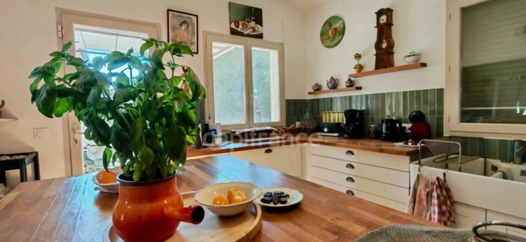 Photos 5 - Prestige - Propriete à vendre 5 pièces ARLES (13)