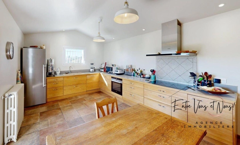 Photos 10 - Touristique - MAISON EN PIERRE SUR UNE PROPRIÉTÉ DE 8 HECTARES