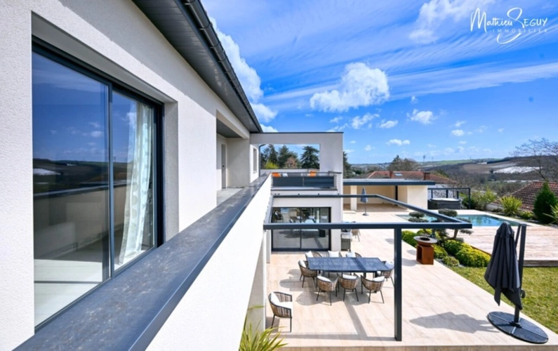 Photos 32 - Prestige - Propriete de Prestige à THURINS (69)