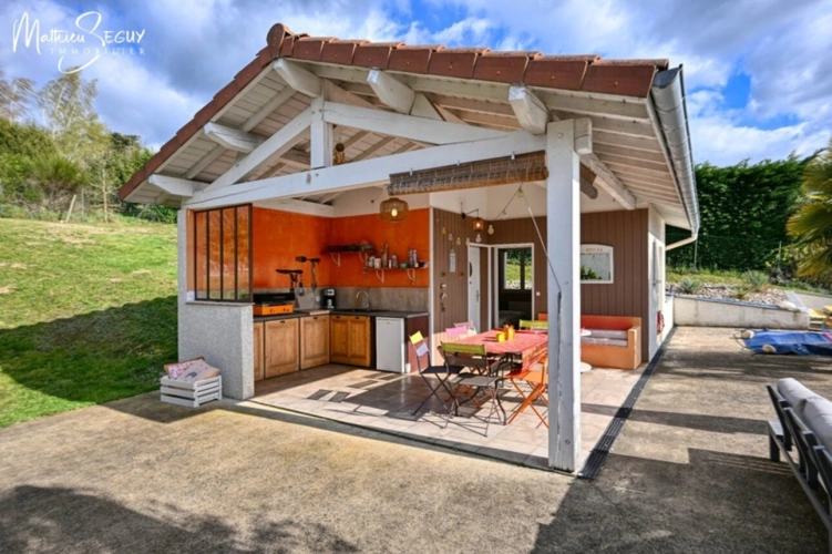 Photos 27 - Rurale - Propriété exceptionnelle à VALEILLE (42) avec parc agréamenté d'une piscine à débordement