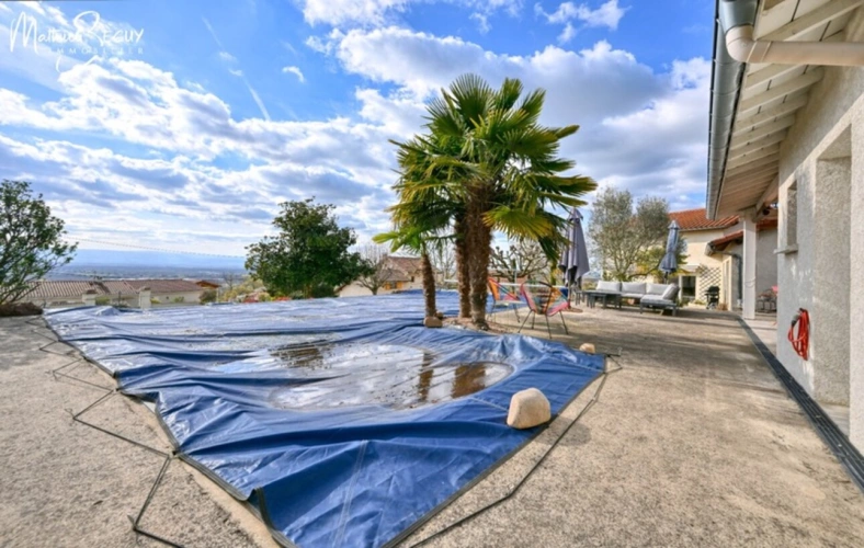 Photos 29 - Rurale - Propriété exceptionnelle à VALEILLE (42) avec parc agréamenté d'une piscine à débordement