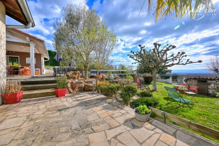 Photos 30 - Rurale - Propriété exceptionnelle à VALEILLE (42) avec parc agréamenté d'une piscine à débordement