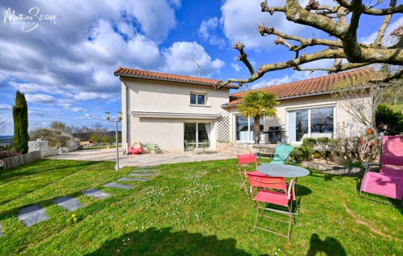 Photos 32 - Rurale - Propriété exceptionnelle à VALEILLE (42) avec parc agréamenté d'une piscine à débordement