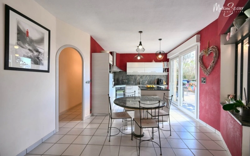 Photos 33 - Rurale - Propriété exceptionnelle à VALEILLE (42) avec parc agréamenté d'une piscine à débordement