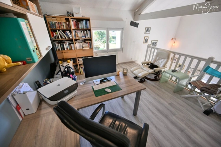 Photos 36 - Rurale - Propriété exceptionnelle à VALEILLE (42) avec parc agréamenté d'une piscine à débordement