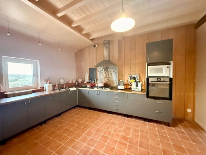 Photos 8 - Touristique - Proprieté de plus de 700m2 habitables sur 1,24 hectare de terrain, piscine et vue exceptionnelle