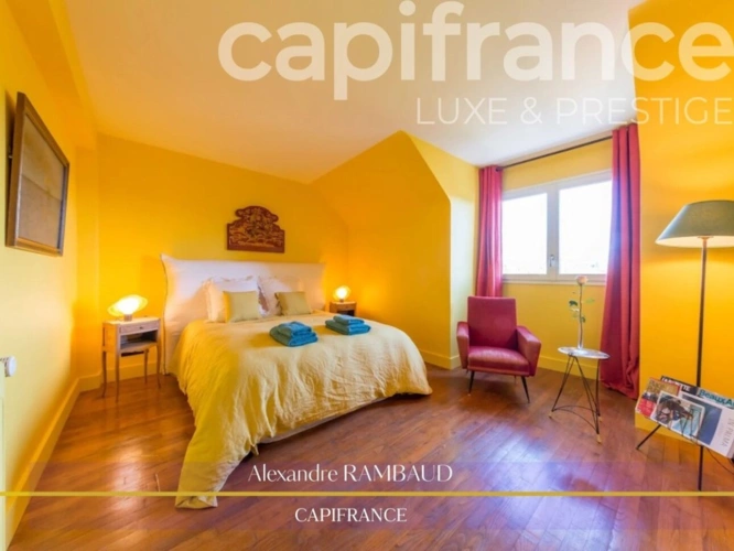 Photos 26 - Prestigious - Property for sale, 17 rooms, in the center of Dol-de-Bretagne (35)