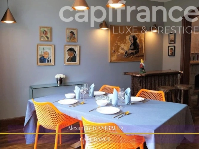 Photos 10 - Prestigious - Property for sale, 17 rooms, in the center of Dol-de-Bretagne (35)