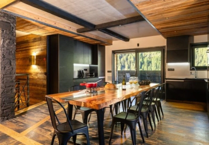 Photos 38 - Prestige - ENSEMBLE ALPIN ULTRA-PREMIUM de 3 400 m² à TIGNES (73) 5 Chalets haut de gamme , accès ski au pied, vue, piscine