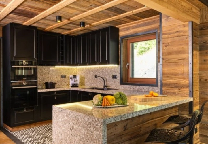 Photos 52 - Prestige - ENSEMBLE ALPIN ULTRA-PREMIUM de 3 400 m² à TIGNES (73) 5 Chalets haut de gamme , accès ski au pied, vue, piscine