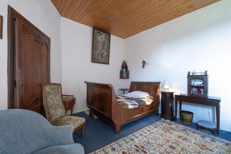 Photos 13 - Prestigious - House