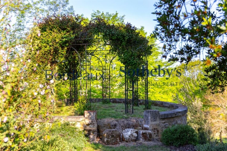 Photos 2 - Prestige - RARE - DOMAINE D'EXCEPTION AUX PORTES DE BORDEAUX, PARC & BOIS, PISCINE, TENNIS