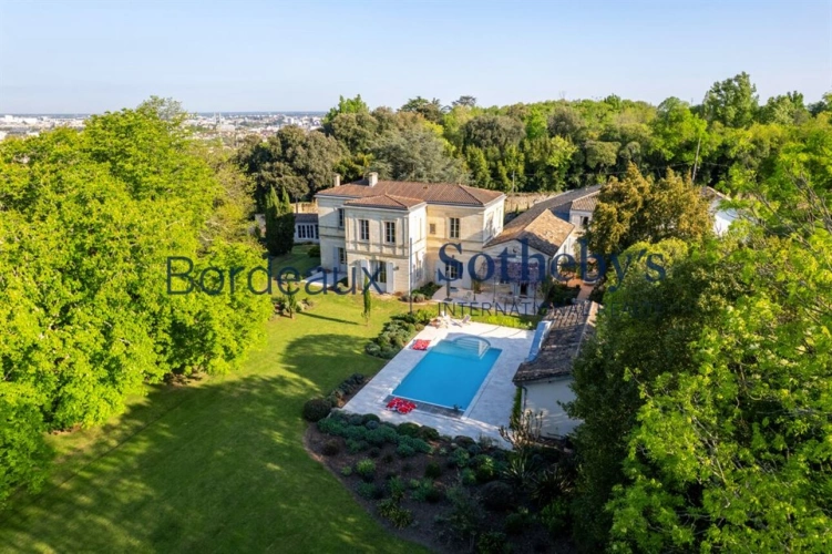 Photos 3 - Prestige - RARE - DOMAINE D'EXCEPTION AUX PORTES DE BORDEAUX, PARC & BOIS, PISCINE, TENNIS