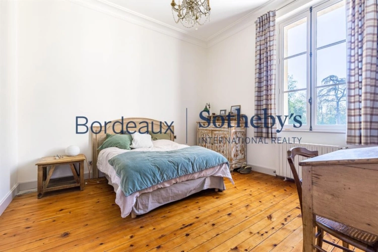 Photos 11 - Prestige - RARE - DOMAINE D'EXCEPTION AUX PORTES DE BORDEAUX, PARC & BOIS, PISCINE, TENNIS